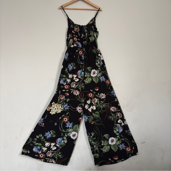 Coco + Carmen Black Floral Jumpsuit - Picture 5 of 15